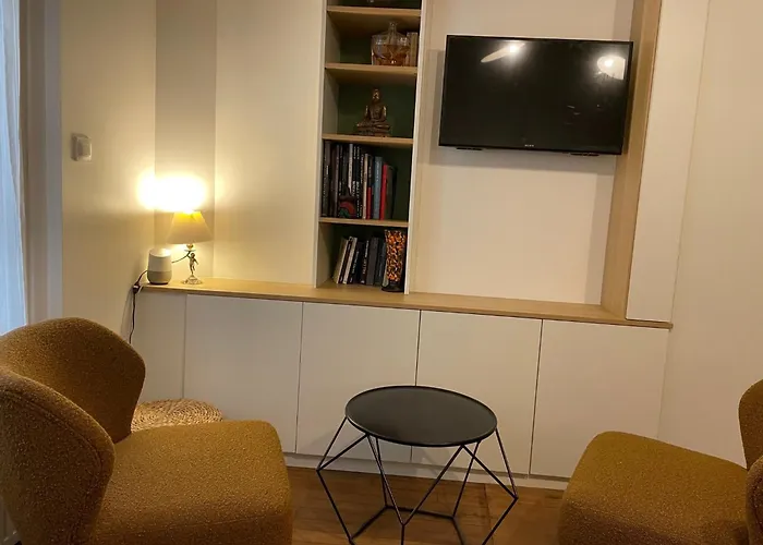 Alojamento de Acomodação e Pequeno-almoço Tour Eiffel Paris