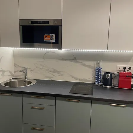 Frühstückspension Tour Eiffel 4*